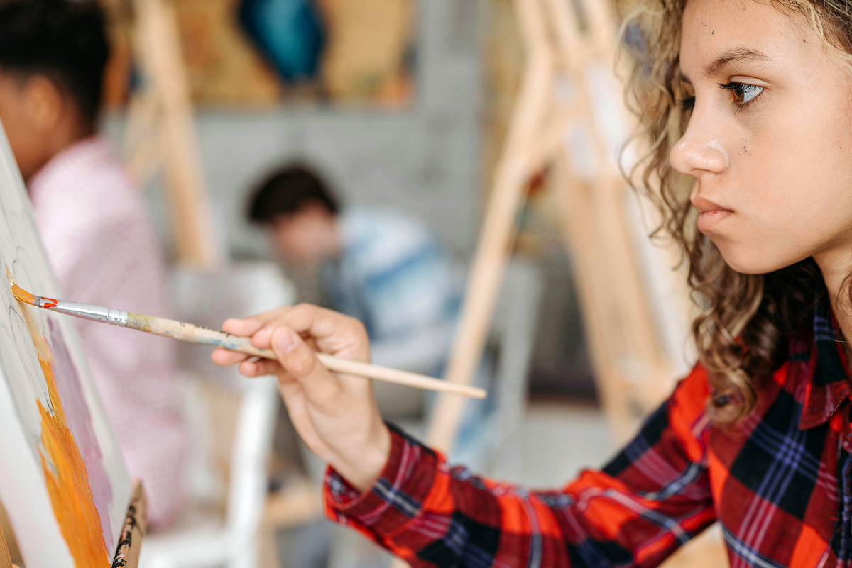 Youth art classes